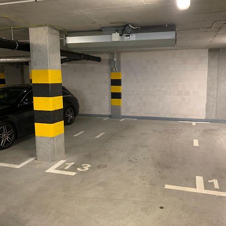 National Stadium-Brzeska Street-Underground Parking Варшава Экстерьер фото